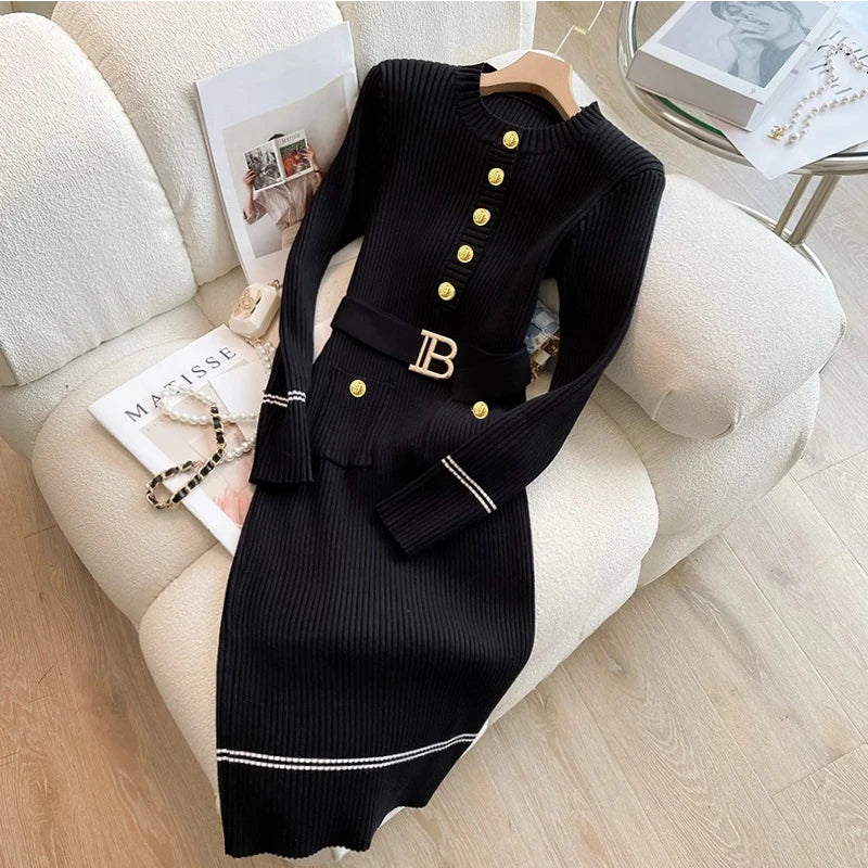 Knitted Dress with Belt Lady
