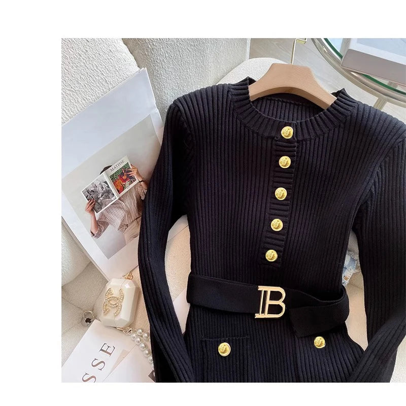 Knitted Dress with Belt Lady